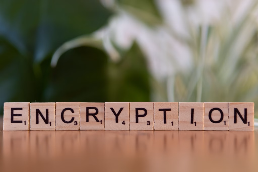 Apple private cloud compute: la svolta del cloud confidenziale — cloud security encryption key digital privacy enterprise