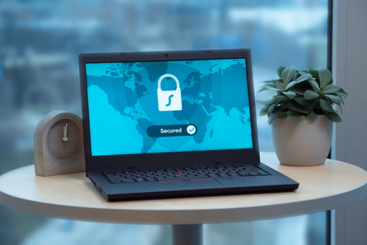 Shadow AI in azienda: come creare una policy efficace — cybersecurity data privacy corporate office