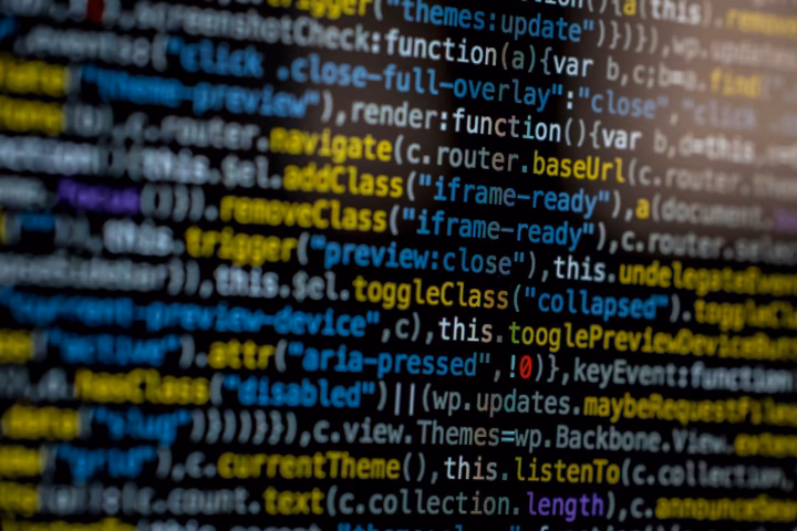 Semantic caching per LLM: come ridurre i costi API dell'80% — cloud database vector graph architecture network code